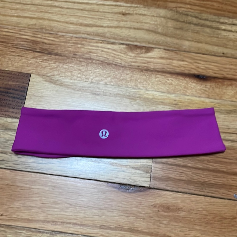 Fuchsia lululemon headband